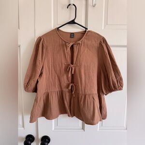 SHEIN tie-front peplum top L